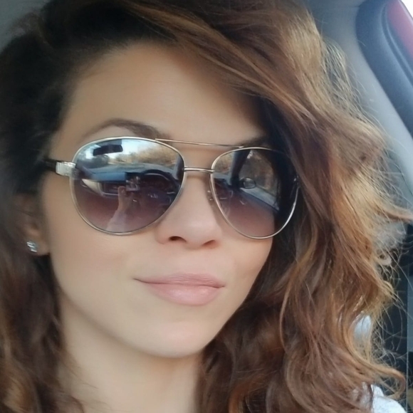 Meet your Posher, Jamie - Picture 1 of 1